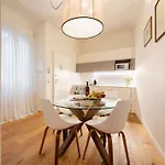 Keys Of Italy - Alpha Beta Gamma - Tornabuoni 5 - Luxury In The Fashion District Apartmán *