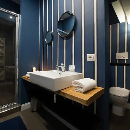 Apartment Tg - One Bedroom Luxury In The Fashion District Florence
