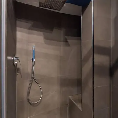 Apartment Tg - One Bedroom Luxury In The Fashion District