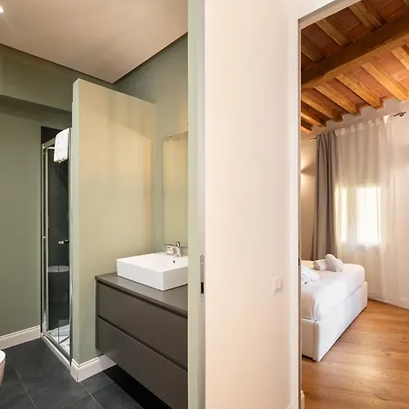 Apartment Tg - One Bedroom Luxury In The Fashion District *