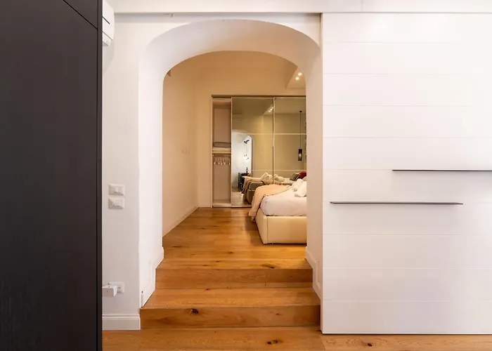 Keys Of Italy - Alpha Beta Gamma - Tornabuoni 5 - Luxury In The Fashion District فلورنس