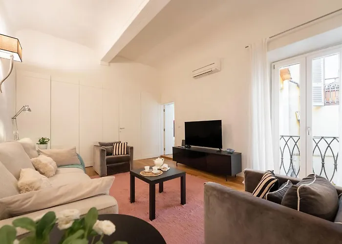 Keys Of Italy - Alpha Beta Gamma - Tornabuoni 5 - Luxury In The Fashion District فلورنس