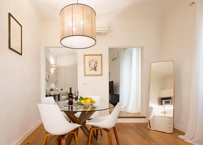 Keys Of Italy - Alpha Beta Gamma - Tornabuoni 5 - Luxury In The Fashion District * فلورنس
