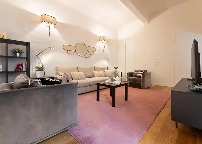 Keys Of Italy - Alpha Beta Gamma - Tornabuoni 5 - Luxury In The Fashion District فلورنس